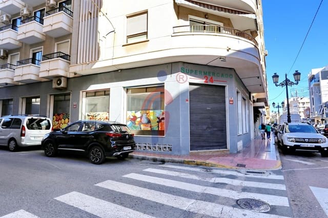 Comercial para venda em Zona Pueblo, Guardamar del Segura - 250 000 € (Ref: 9349663)