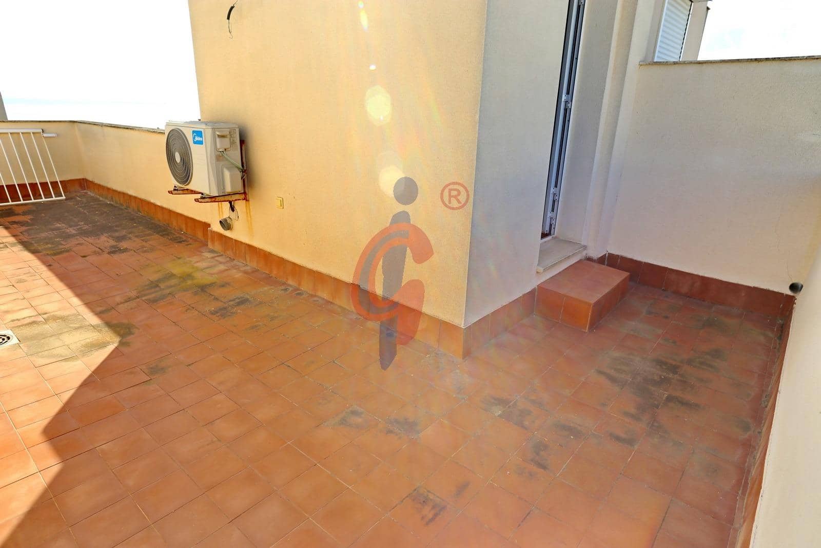 2 quarto Penthouse para venda em Guardamar del Segura com piscina garagem - 229 500 € (Ref: 9349664)