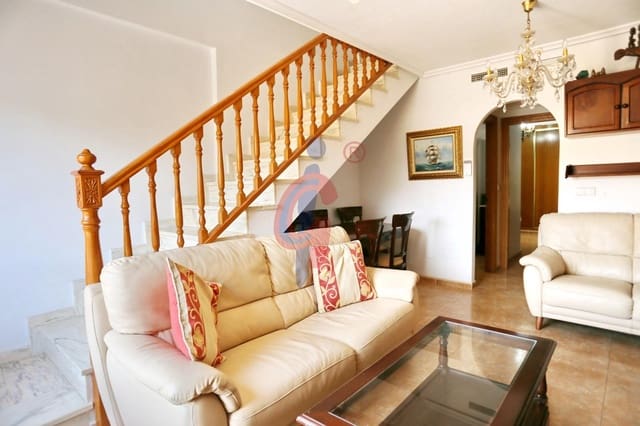 3 chambre Penthouse à vendre à Zona Pueblo, Guardamar del Segura avec garage - 249 900 € (Ref: 9362440)