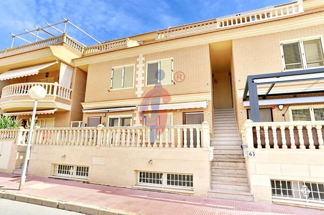 3 bedroom Penthouse for sale in Zona Pueblo, Guardamar del Segura with garage - € 249,900 (Ref: 9362440)