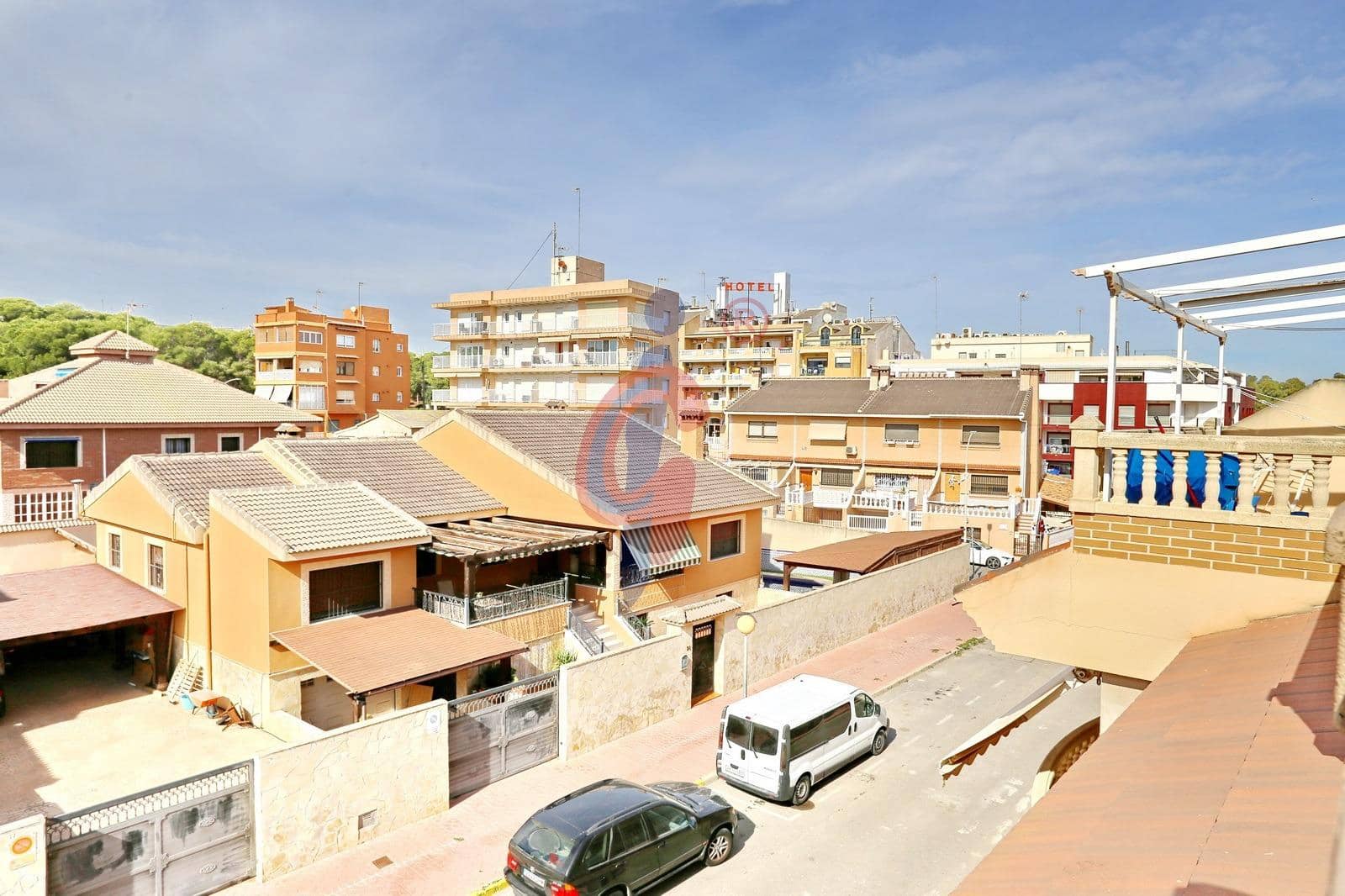 3 bedroom Penthouse for sale in Guardamar del Segura with garage - € 249,900 (Ref: 9362440)
