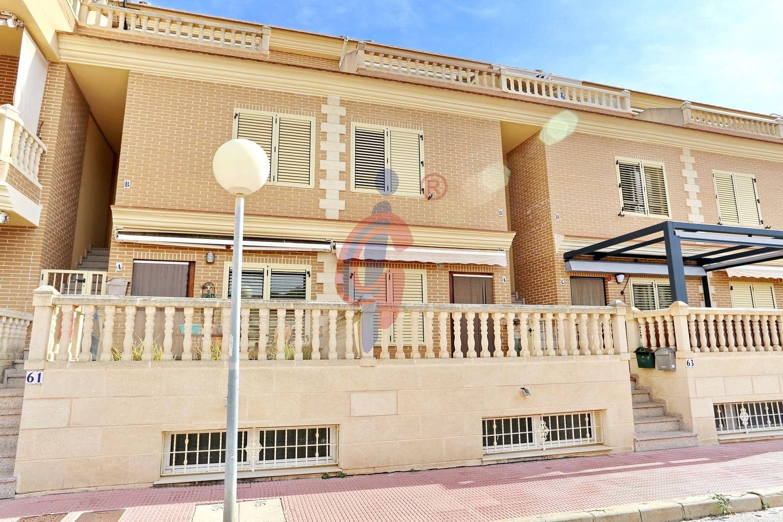 3 bedroom Penthouse for sale in Guardamar del Segura with garage - € 249,900 (Ref: 9362440)