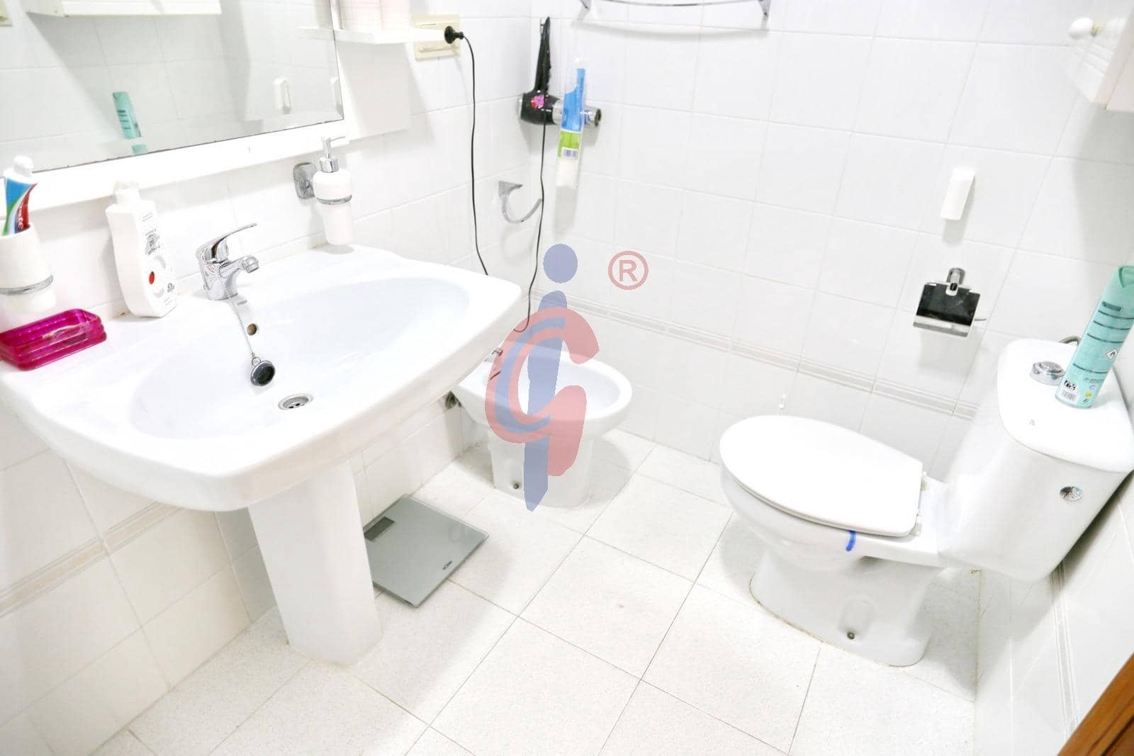 2 sovrum Lägenhet till salu i Guardamar del Segura med pool garage - 195 000 € (Ref: 9374377)