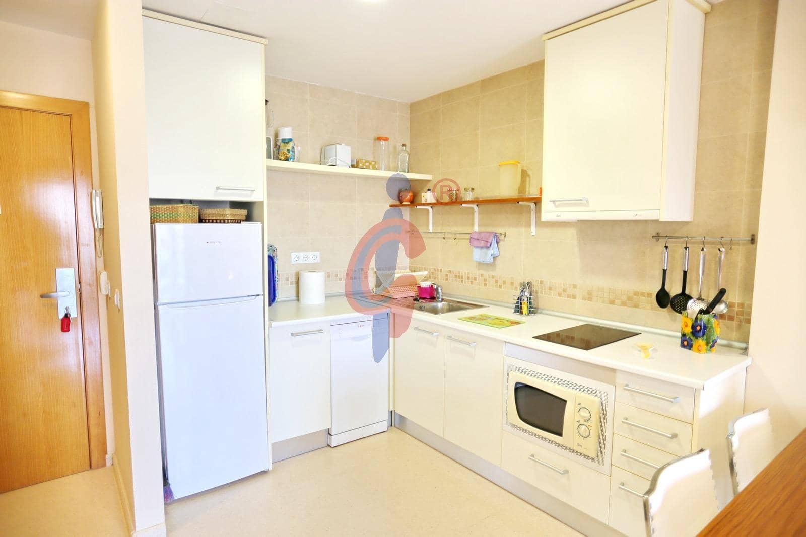 Apartamento de 2 habitaciones en Guardamar del Segura en venta con piscina - 125.000 € (Ref: 9376725)