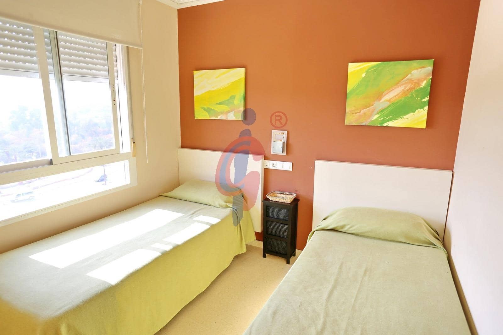 Apartamento de 2 habitaciones en Guardamar del Segura en venta con piscina - 125.000 € (Ref: 9376725)