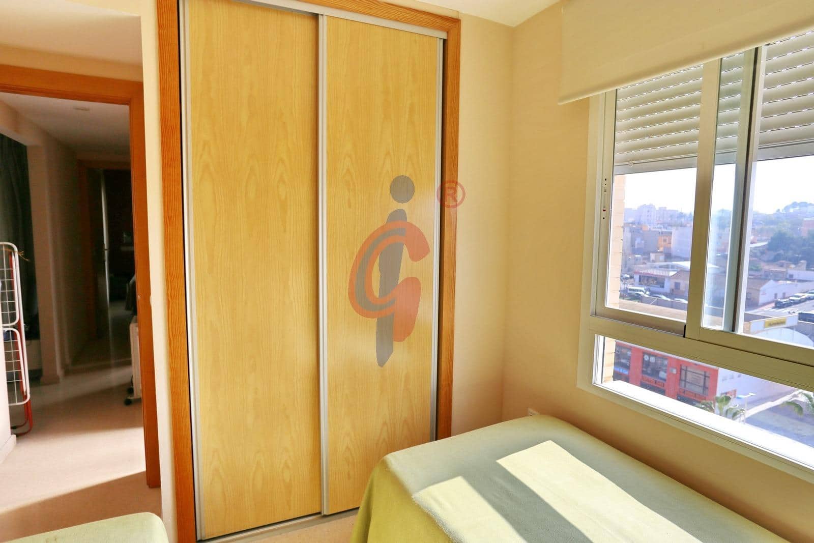 Apartamento de 2 habitaciones en Guardamar del Segura en venta con piscina - 125.000 € (Ref: 9376725)