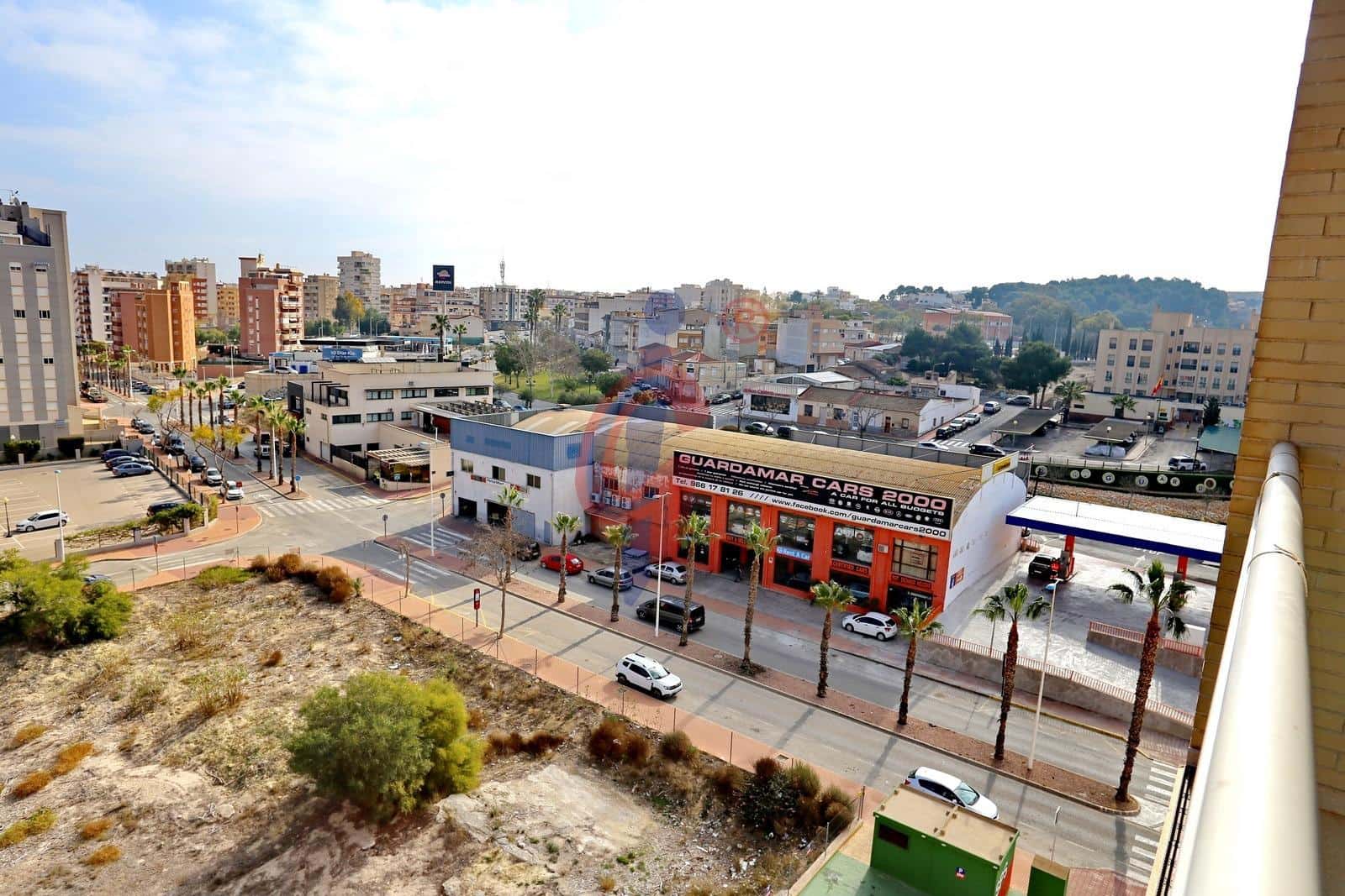 Apartamento de 2 habitaciones en Guardamar del Segura en venta con piscina - 125.000 € (Ref: 9376725)