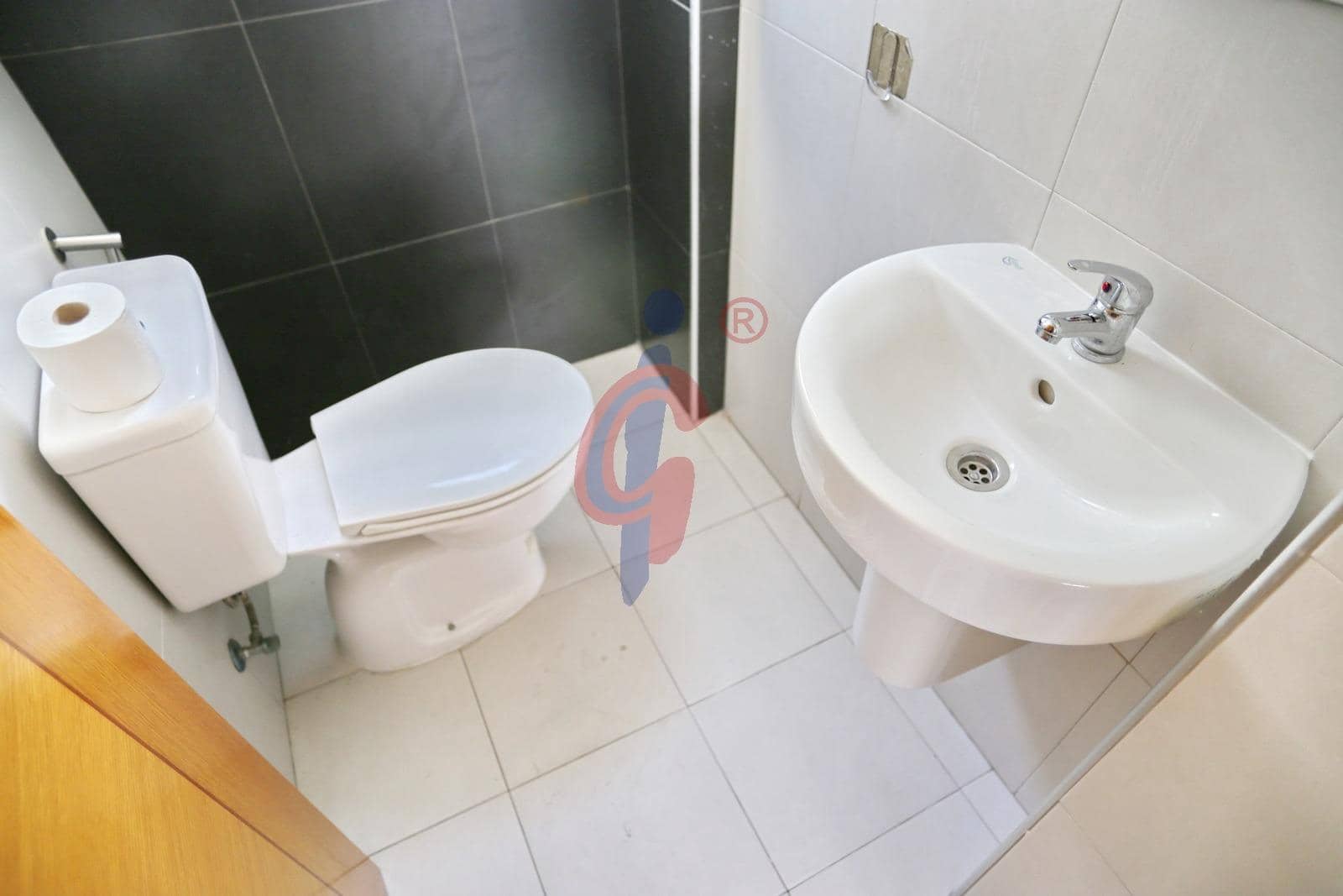 3 soveværelse Rækkehus til salg i Guardamar del Segura med swimmingpool garage - € 185.000 (Ref: 9385735)