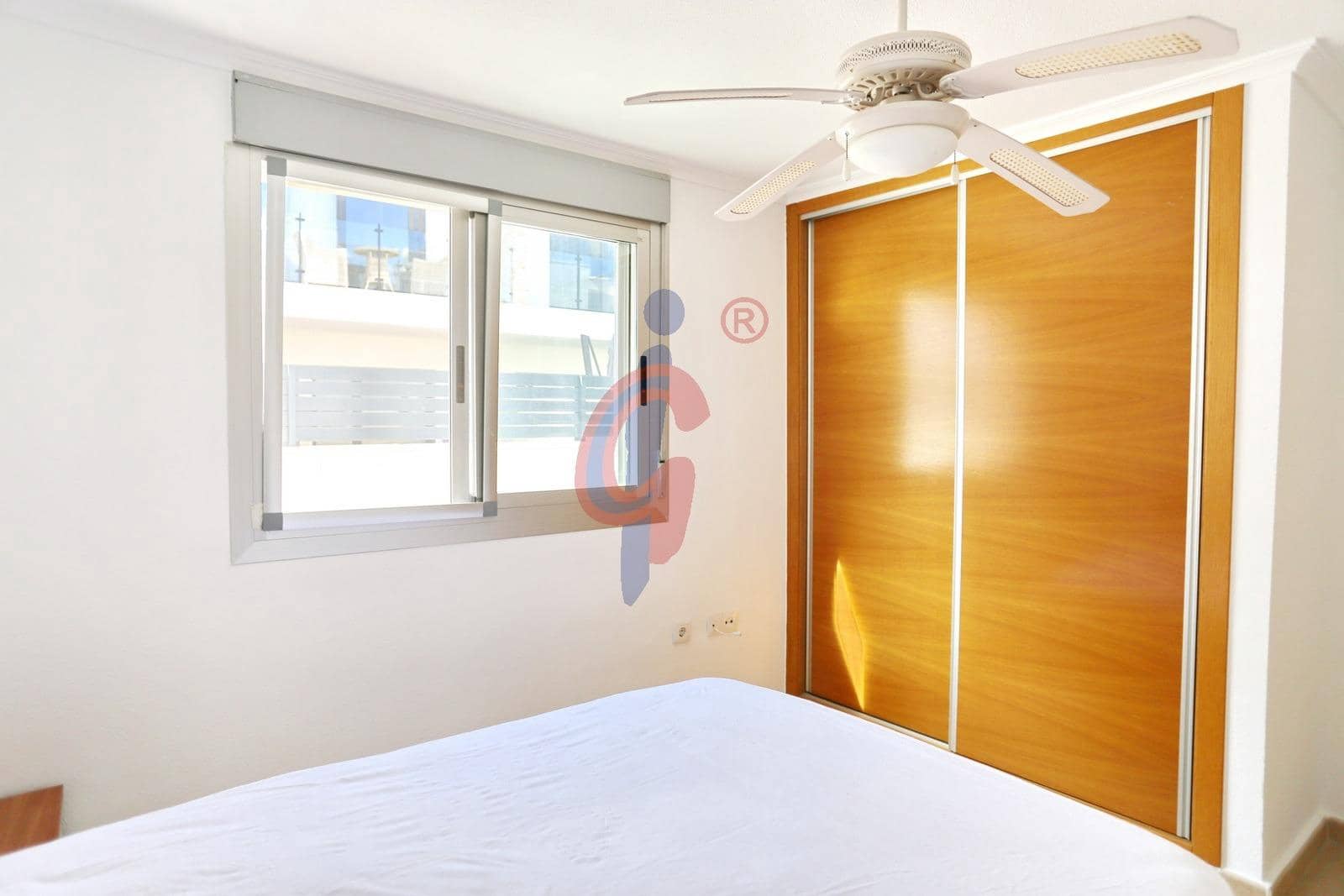 3 soveværelse Rækkehus til salg i Guardamar del Segura med swimmingpool garage - € 185.000 (Ref: 9385735)