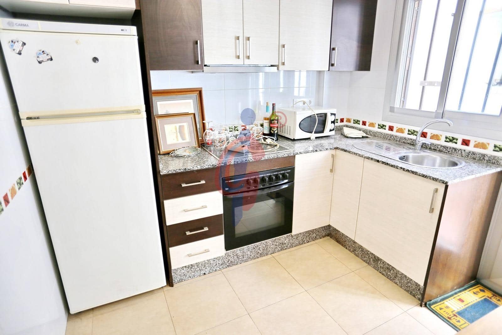 3 soveværelse Rækkehus til salg i Guardamar del Segura med swimmingpool garage - € 185.000 (Ref: 9385735)