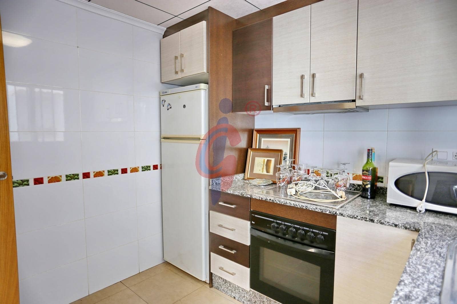 3 soveværelse Rækkehus til salg i Guardamar del Segura med swimmingpool garage - € 185.000 (Ref: 9385735)