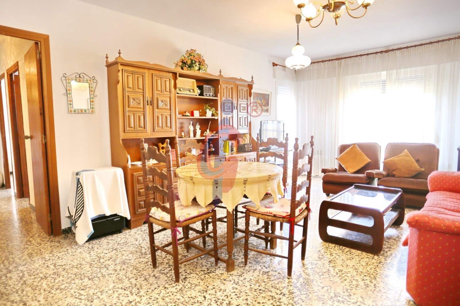 Apartamento de 3 habitaciones en Guardamar del Segura en venta - 139.990 € (Ref: 9388022)