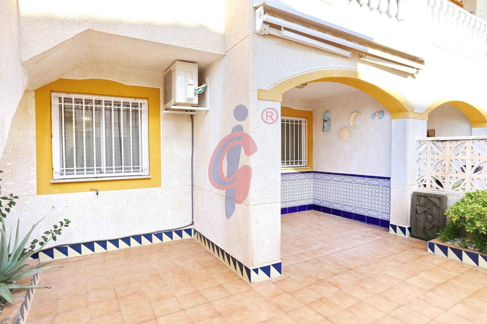 2 soveværelse Bungalow til salg i Guardamar del Segura med swimmingpool - € 149.990 (Ref: 9406555)