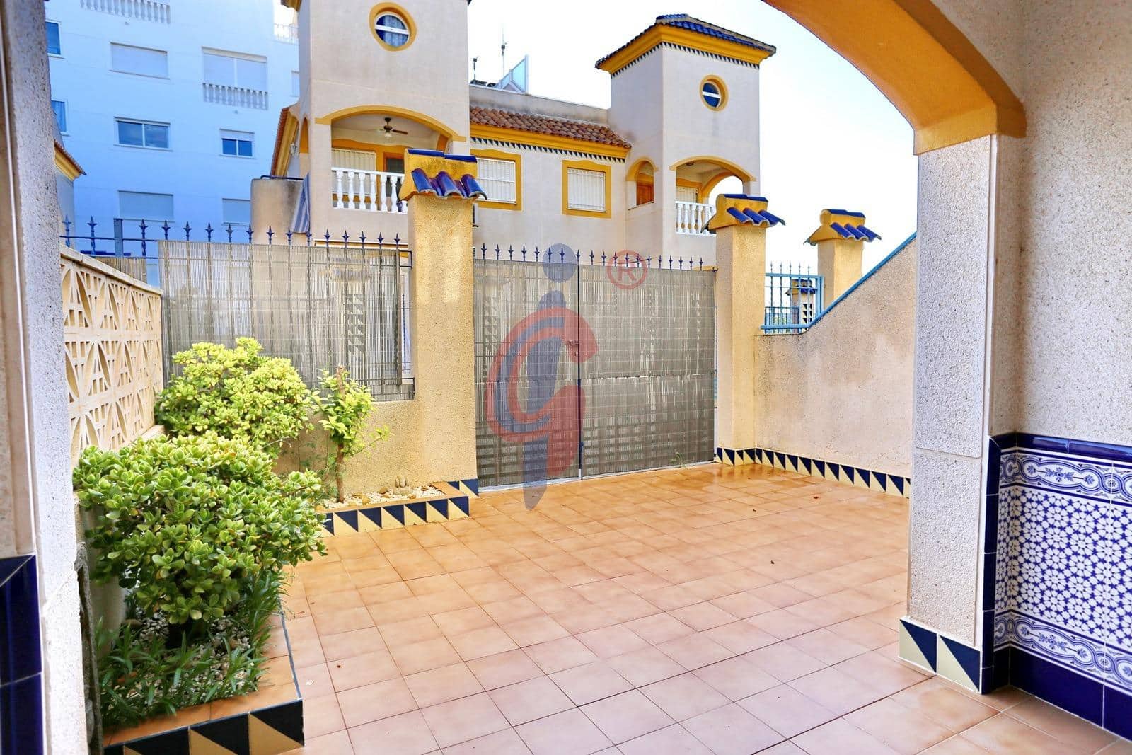 2 soveværelse Bungalow til salg i Guardamar del Segura med swimmingpool - € 149.990 (Ref: 9406555)