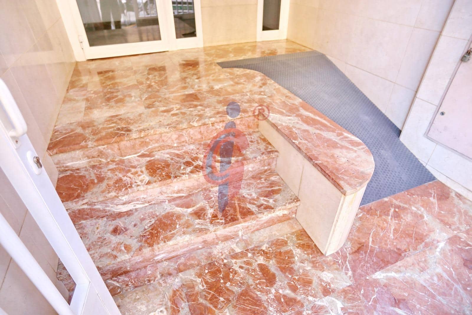 Studio à vendre à Guardamar del Segura - 99 900 € (Ref: 9423908)