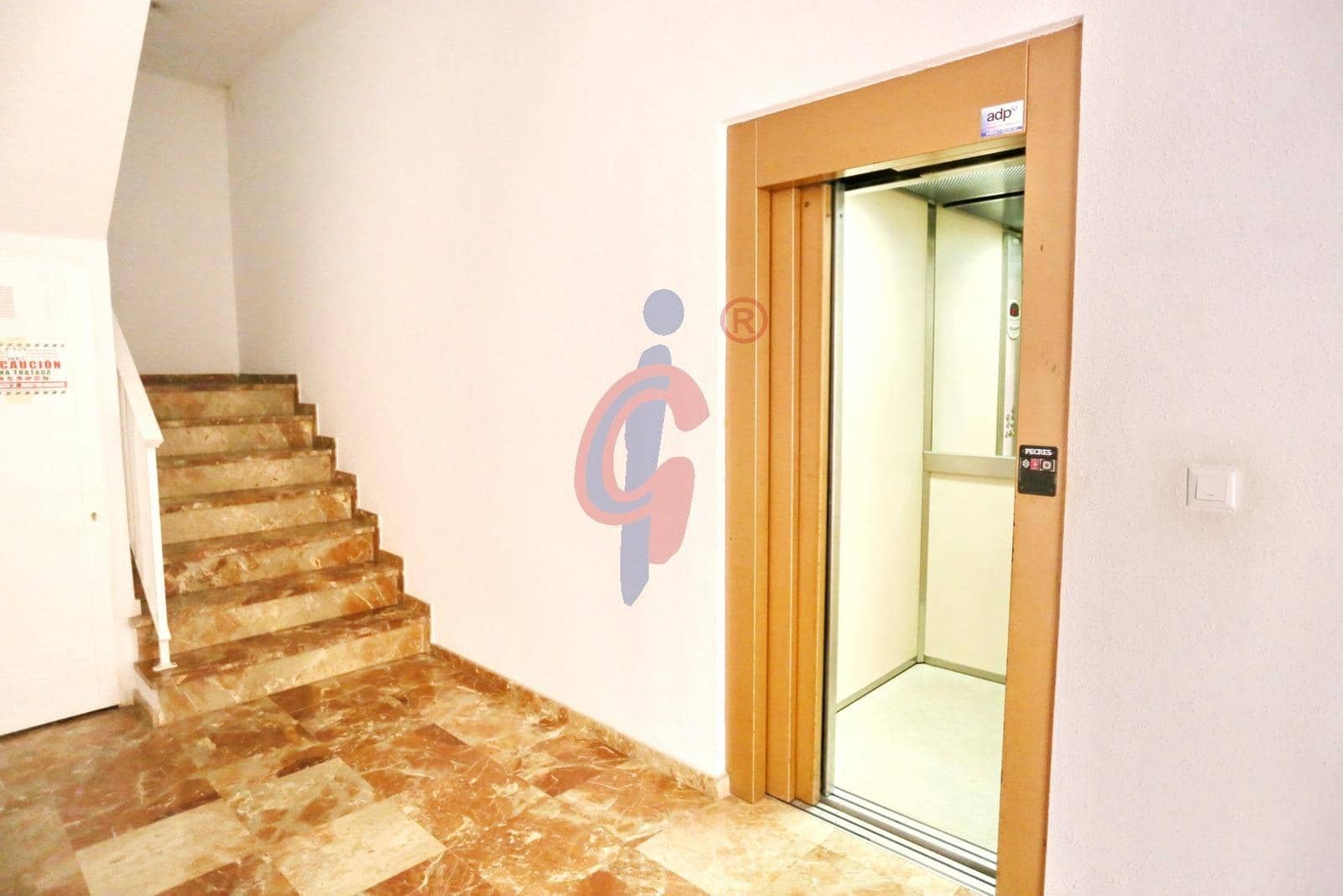 Estúdio para venda em Guardamar del Segura - 94 900 € (Ref: 9423908)