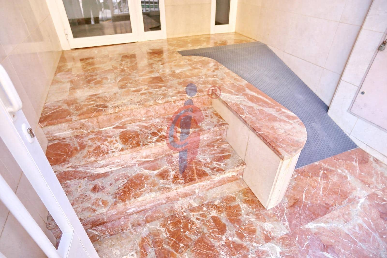 Estúdio para venda em Guardamar del Segura - 94 900 € (Ref: 9423908)