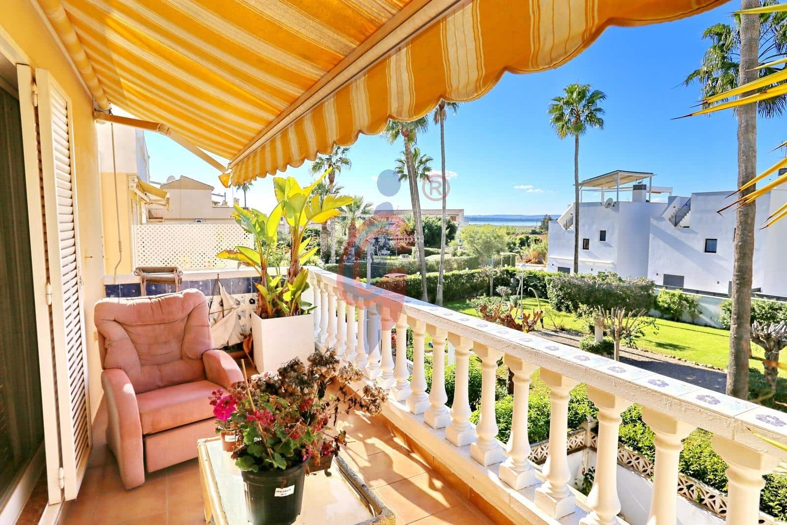 3 quarto Penthouse para venda em Guardamar del Segura com piscina - 249 750 € (Ref: 9435075)