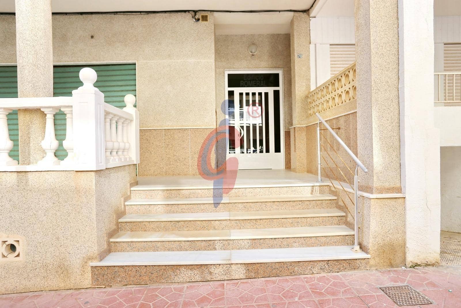 Apartamento de 1 habitación en Guardamar del Segura en venta - 143.000 € (Ref: 9435076)