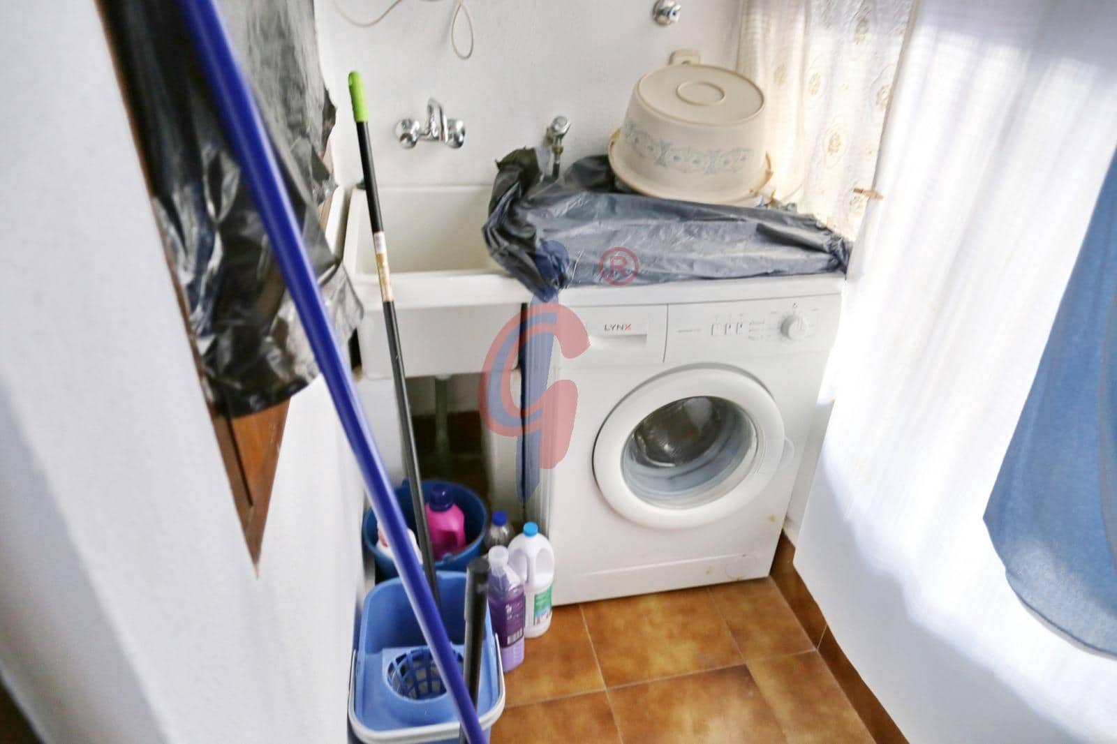 Appartement de 2 chambres à louer à Guardamar del Segura avec garage - 700 € (Ref: 9437535)