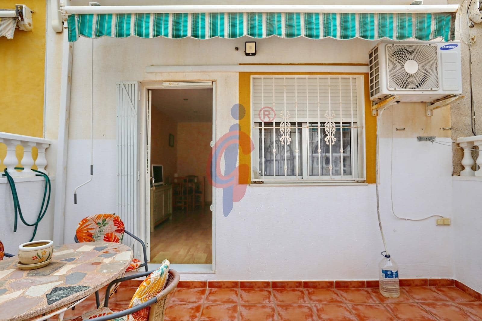 1 bedroom Bungalow for sale in Torrevieja - € 99,990 (Ref: 9452240)