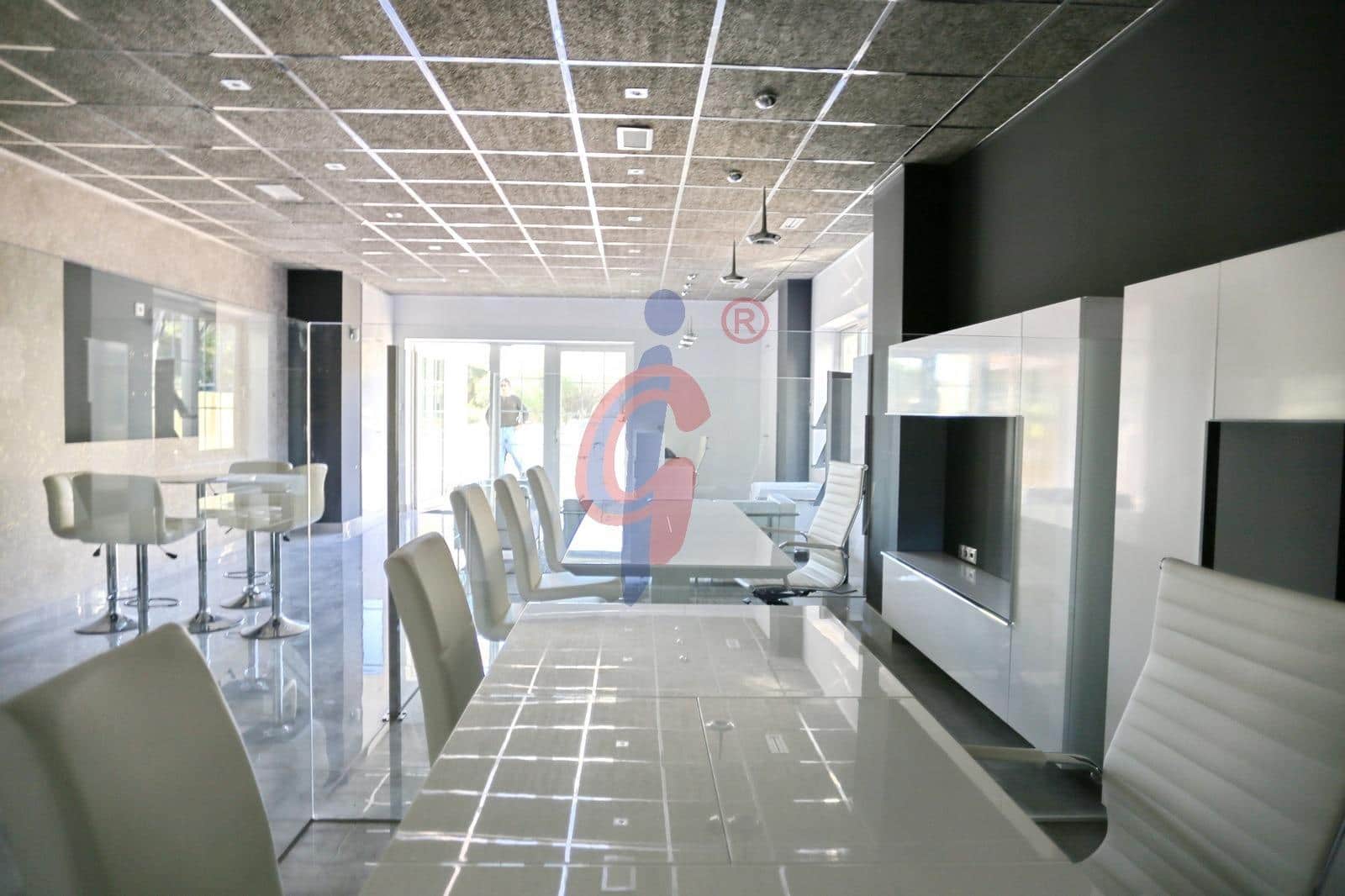 Ufficio da affittare in Guardamar del Segura - 1.300 € (Rif: 9456381)