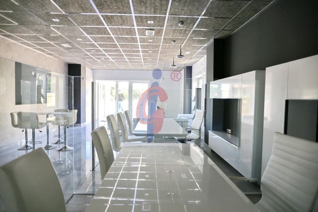 Büro zu vermieten in El Moncayo, Guardamar del Segura - 1.300 € (Ref: 9456381)