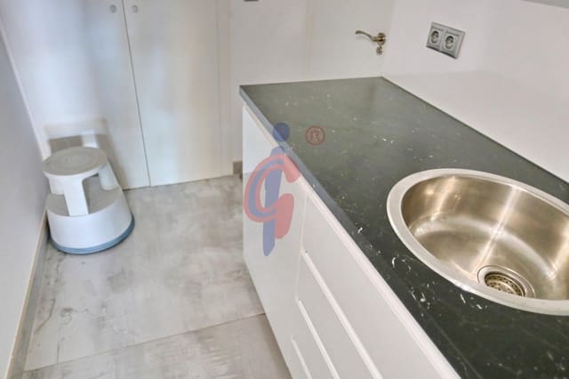 Büro zu vermieten in El Moncayo, Guardamar del Segura - 1.300 € (Ref: 9456381)