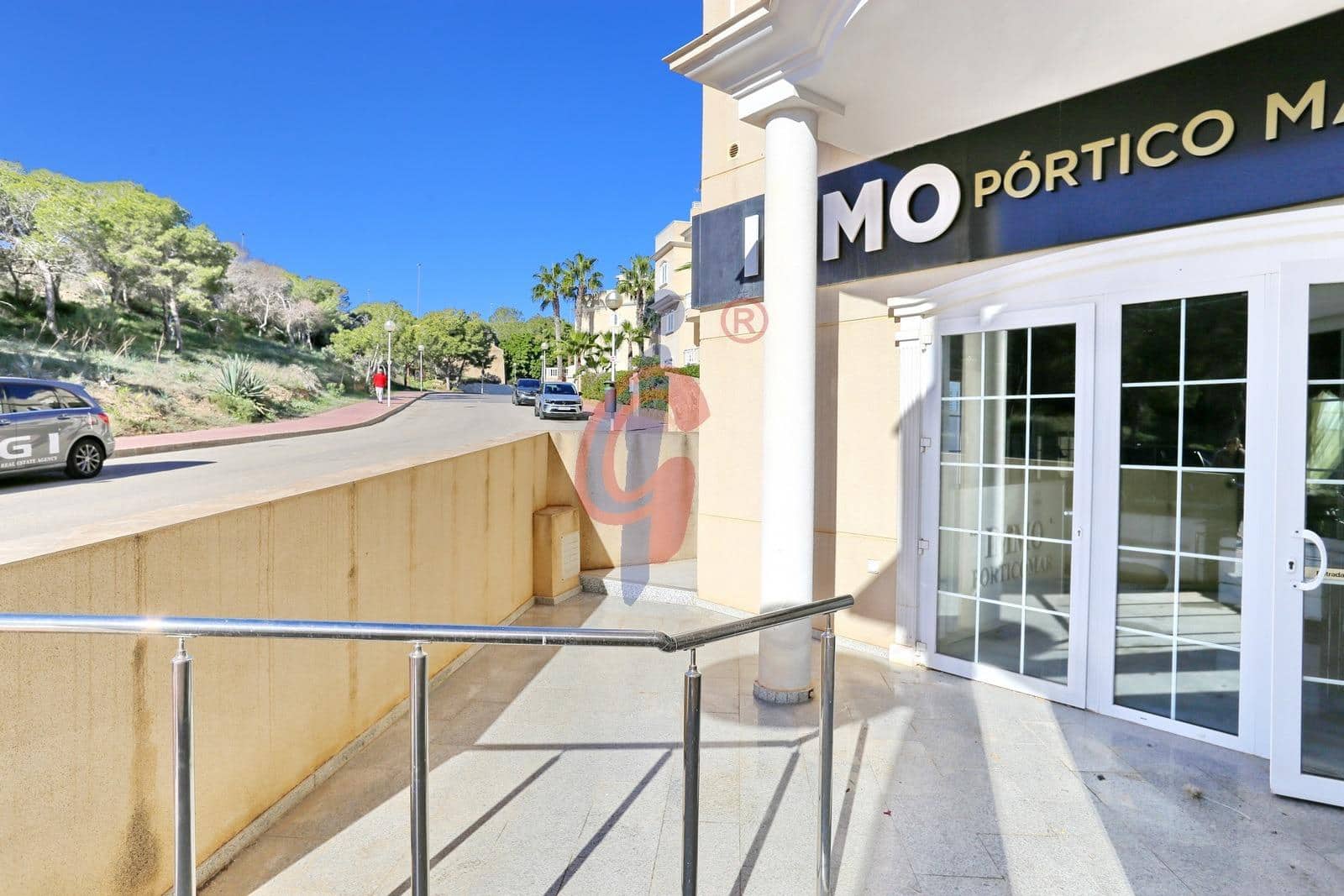 Ufficio da affittare in Guardamar del Segura - 1.300 € (Rif: 9456381)