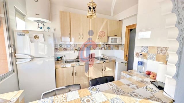 2 soveværelse Lejlighed til leje i Guardamar Playa, Guardamar del Segura - € 650 (Ref: 9465848)