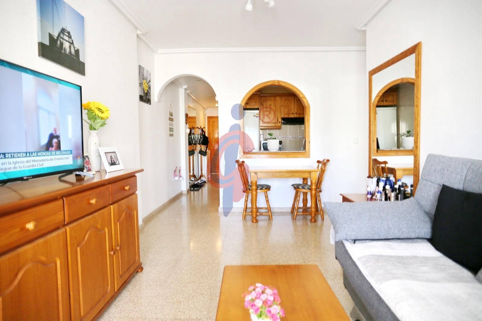 2 makuuhuone Asunto myytävänä paikassa Guardamar del Segura mukana 
autotalli - 174 990 € (Ref: 9468550)