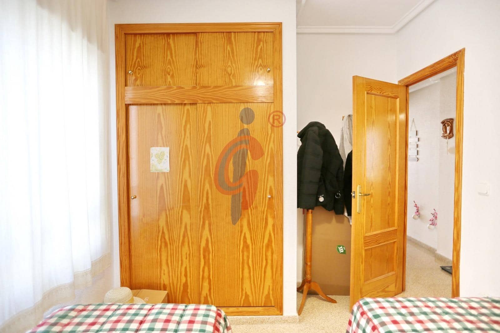 2 makuuhuone Asunto myytävänä paikassa Guardamar del Segura mukana 
autotalli - 174 990 € (Ref: 9468550)