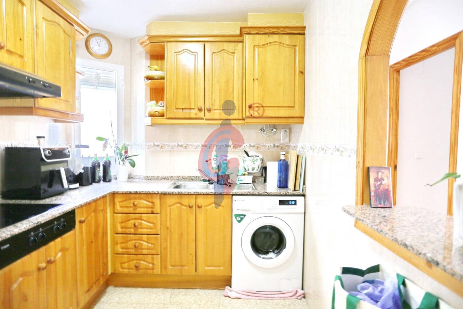 2 makuuhuone Asunto myytävänä paikassa Guardamar del Segura mukana 
autotalli - 174 990 € (Ref: 9468550)