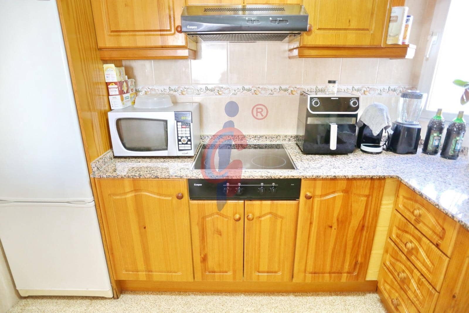 2 makuuhuone Asunto myytävänä paikassa Guardamar del Segura mukana 
autotalli - 174 990 € (Ref: 9468550)