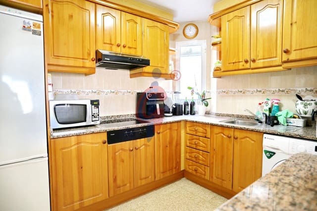 2 makuuhuone Asunto myytävänä paikassa Las Viñas, Guardamar del Segura mukana 
autotalli - 174 990 € (Ref: 9468550)