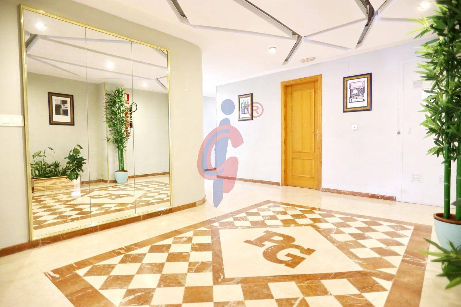 2 makuuhuone Asunto myytävänä paikassa Guardamar del Segura mukana 
autotalli - 174 990 € (Ref: 9468550)