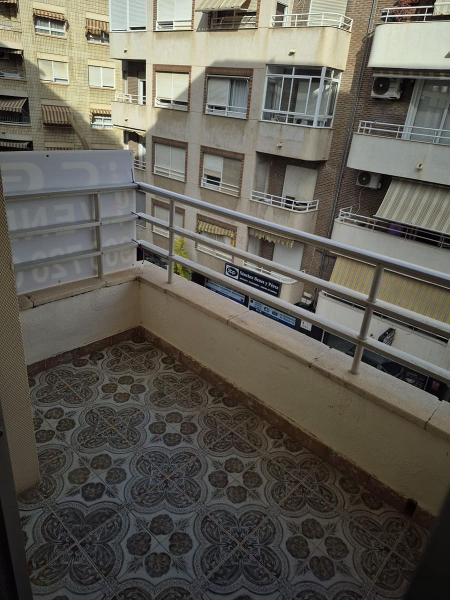 3 soveværelse Lejlighed til salg i Torrevieja - € 159.750 (Ref: 9474269)