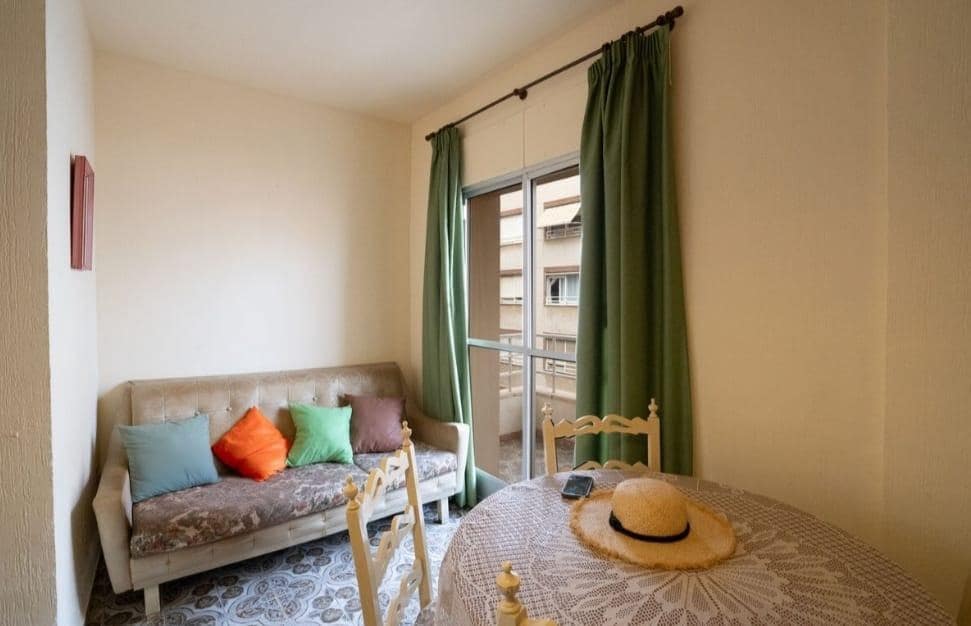 Apartamento de 3 habitaciones en Torrevieja en venta - 159.750 € (Ref: 9474269)