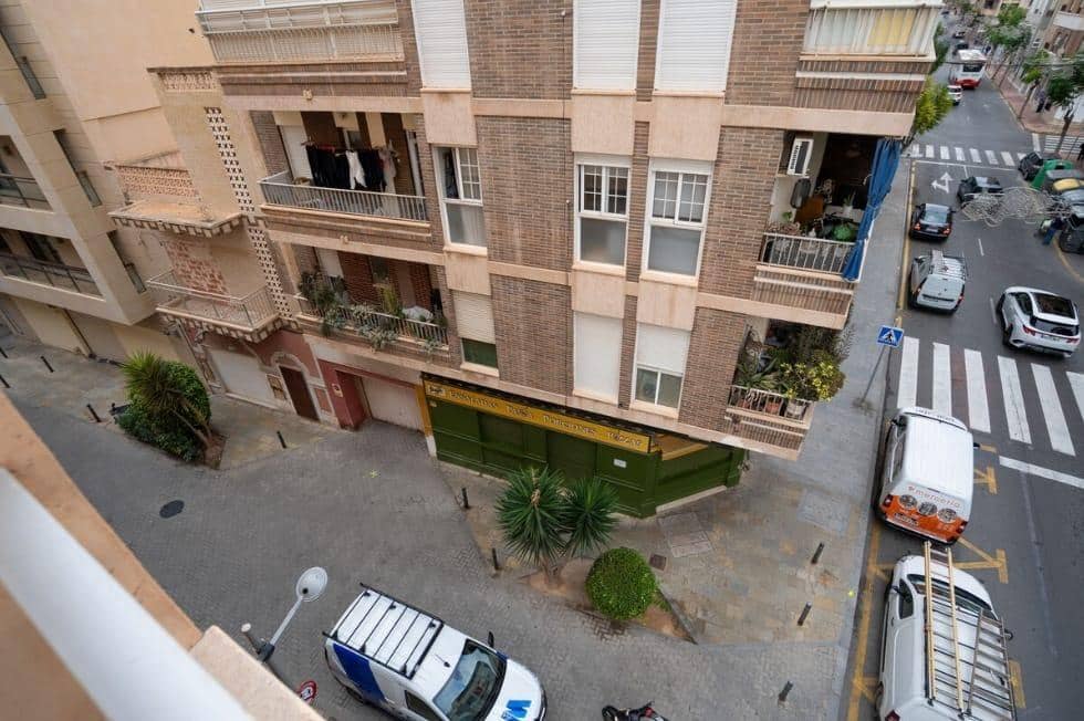 Apartamento de 3 habitaciones en Torrevieja en venta - 159.750 € (Ref: 9474269)