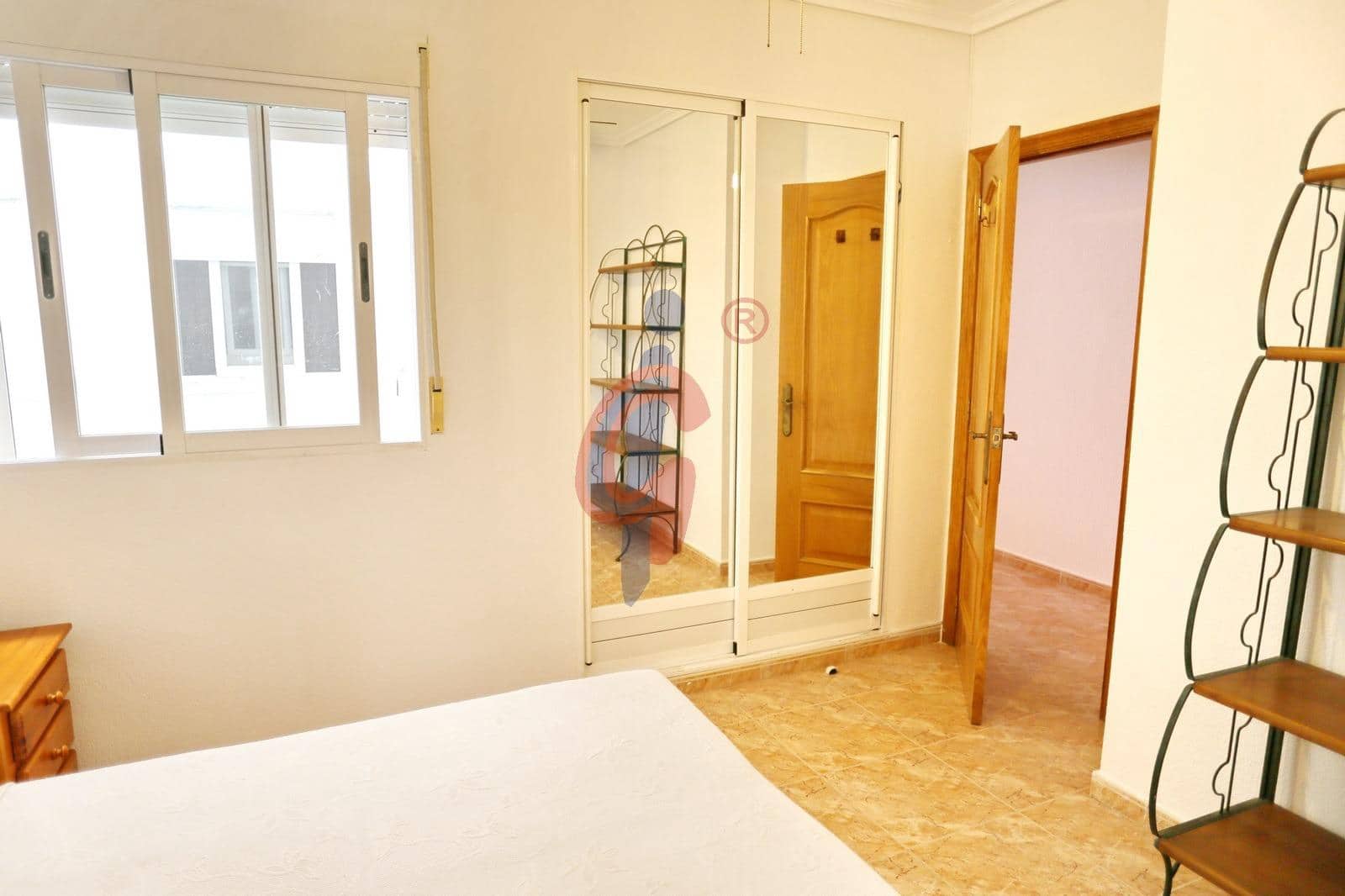 Piso de 2 habitaciones en Guardamar del Segura en venta con piscina - 169.950 € (Ref: 9474270)