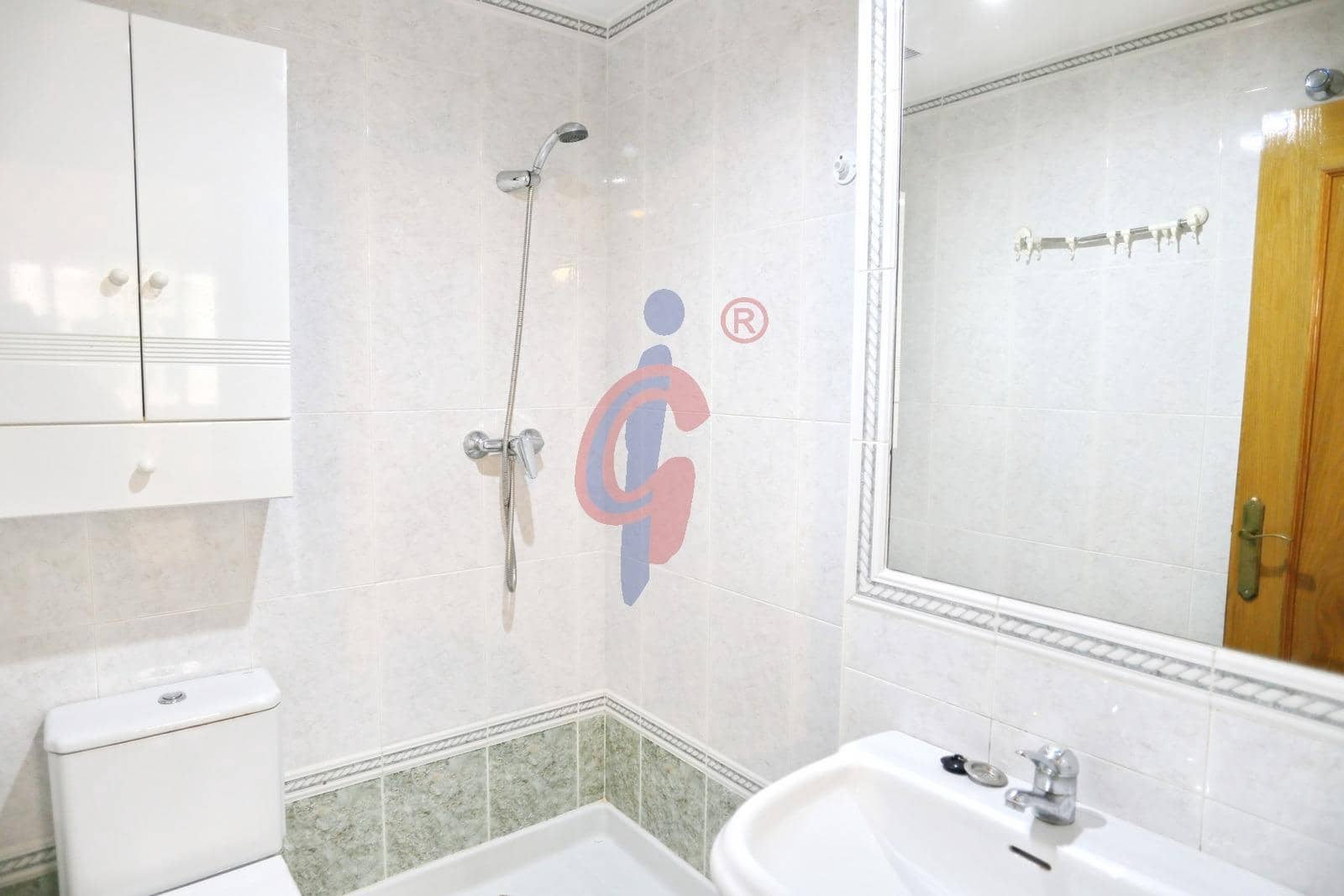 Piso de 2 habitaciones en Guardamar del Segura en venta con piscina - 169.950 € (Ref: 9474270)