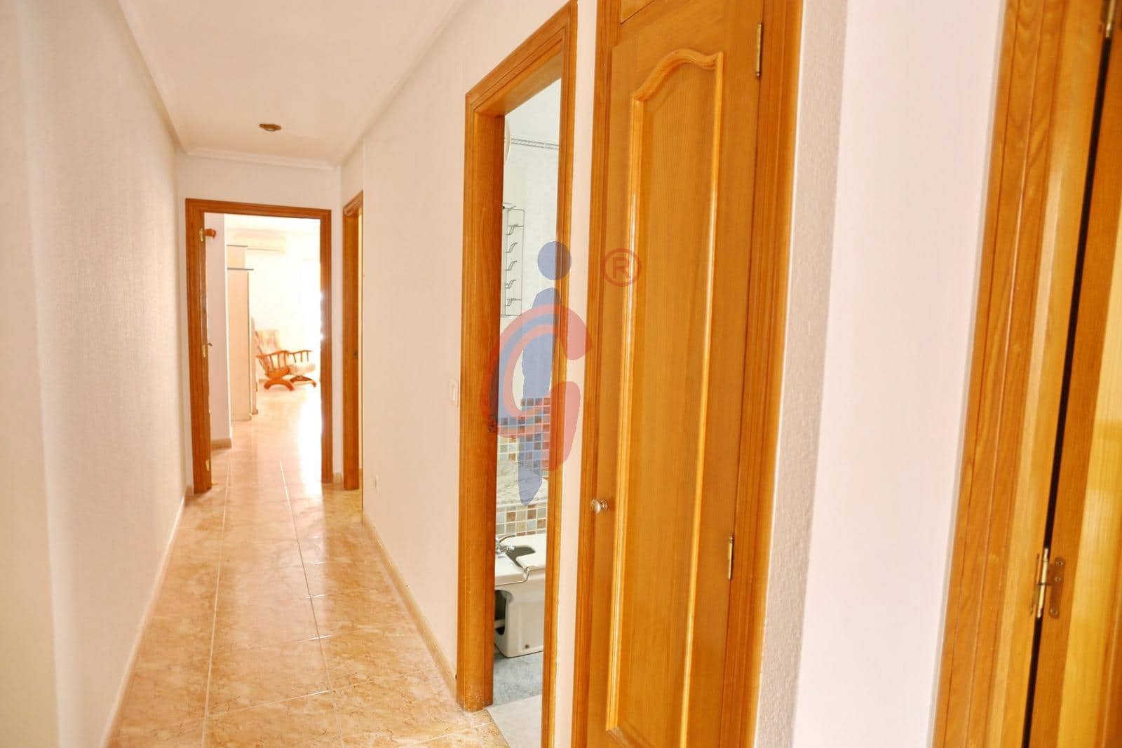 Piso de 2 habitaciones en Guardamar del Segura en venta con piscina - 169.950 € (Ref: 9474270)