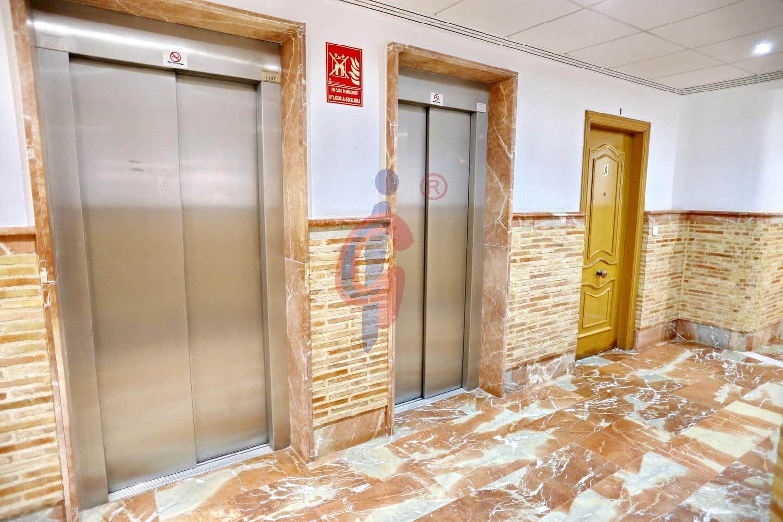 Piso de 2 habitaciones en Guardamar del Segura en venta con piscina - 169.950 € (Ref: 9474270)