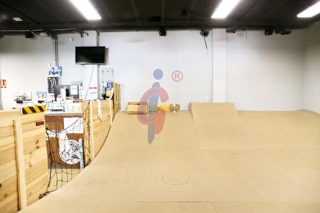 3 soveværelse Virksomhed til salg i Guardamar Playa, Guardamar del Segura - € 280.000 (Ref: 9502463)