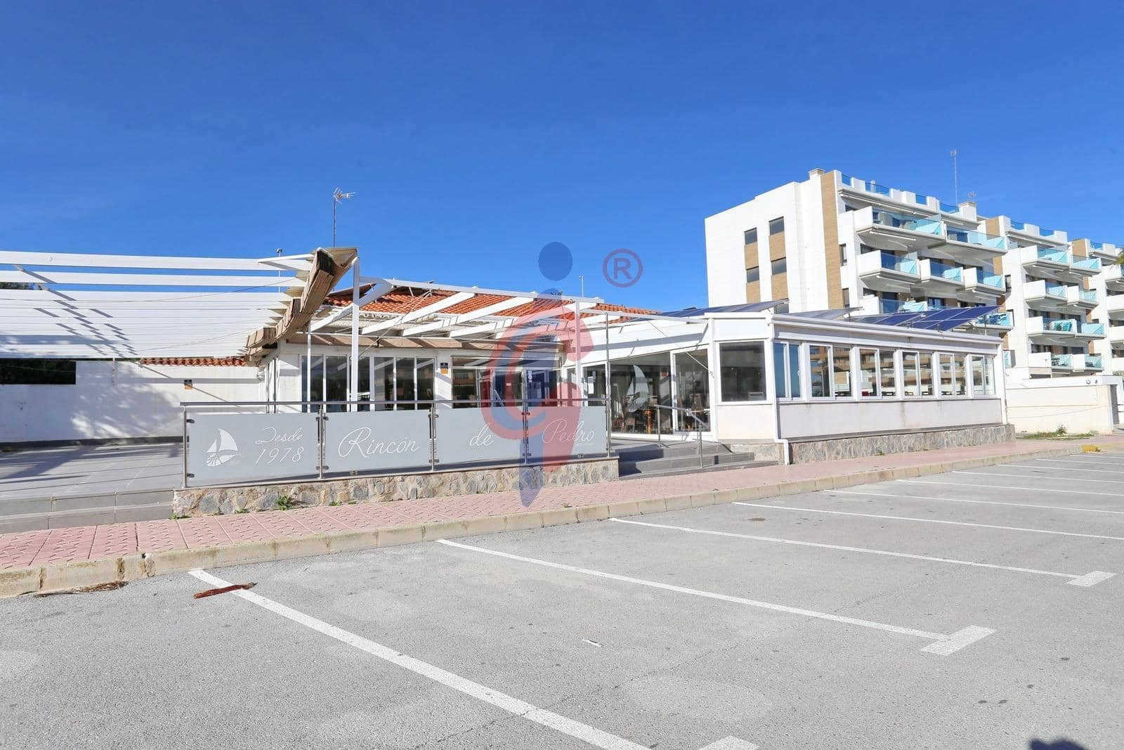 Restaurant/bar te koop in Guardamar del Segura met garage - € 1.495.000 (Ref: 9502464)