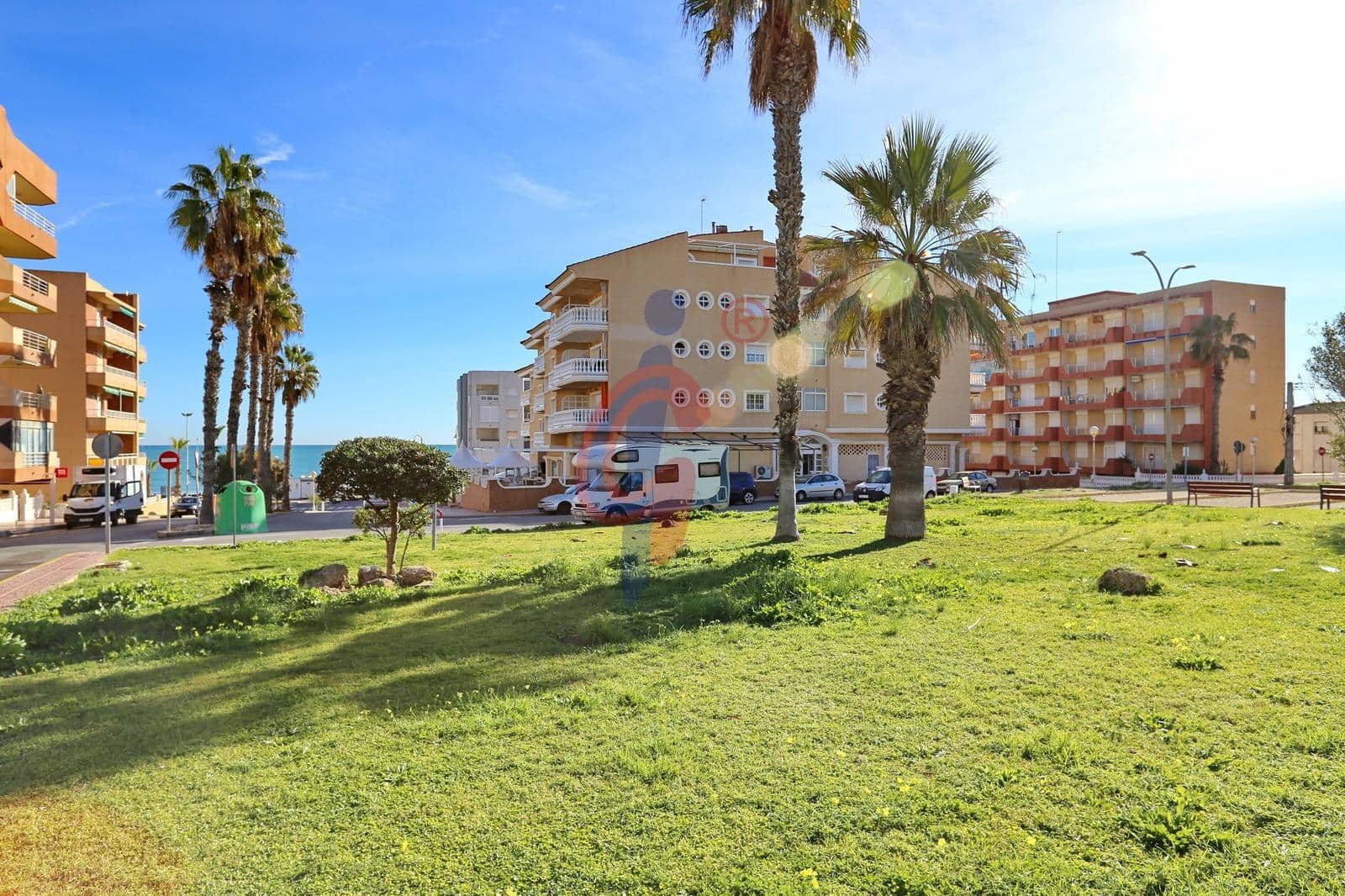 Restaurant/bar te koop in Guardamar del Segura met garage - € 1.495.000 (Ref: 9502464)
