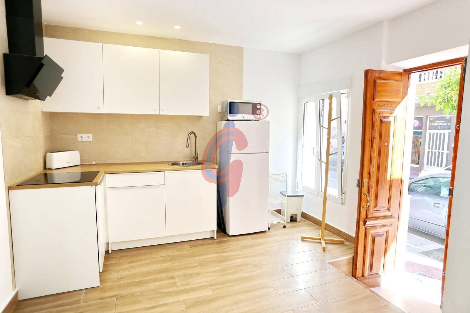 2 bedroom Apartment for rent in Guardamar del Segura - € 800 (Ref: 9509046)