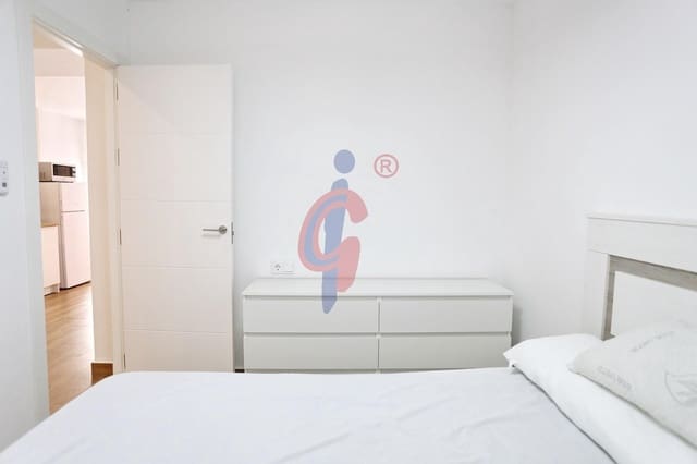 2 bedroom Apartment for rent in Zona Pueblo, Guardamar del Segura - € 900 (Ref: 9509046)