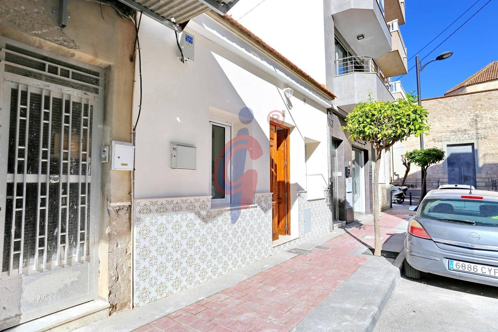 2 bedroom Apartment for rent in Guardamar del Segura - € 800 (Ref: 9509046)