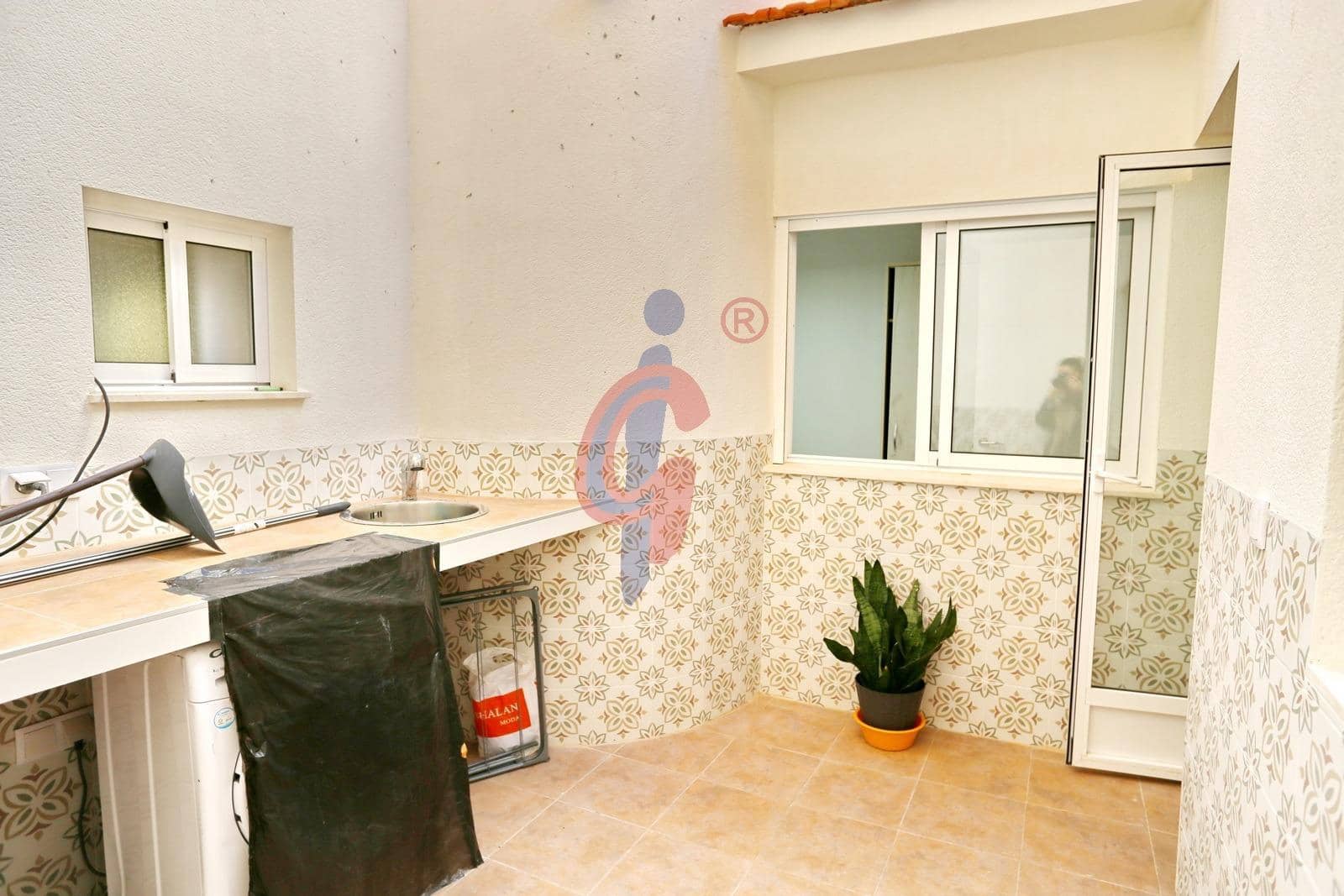 2 bedroom Apartment for rent in Guardamar del Segura - € 800 (Ref: 9509046)